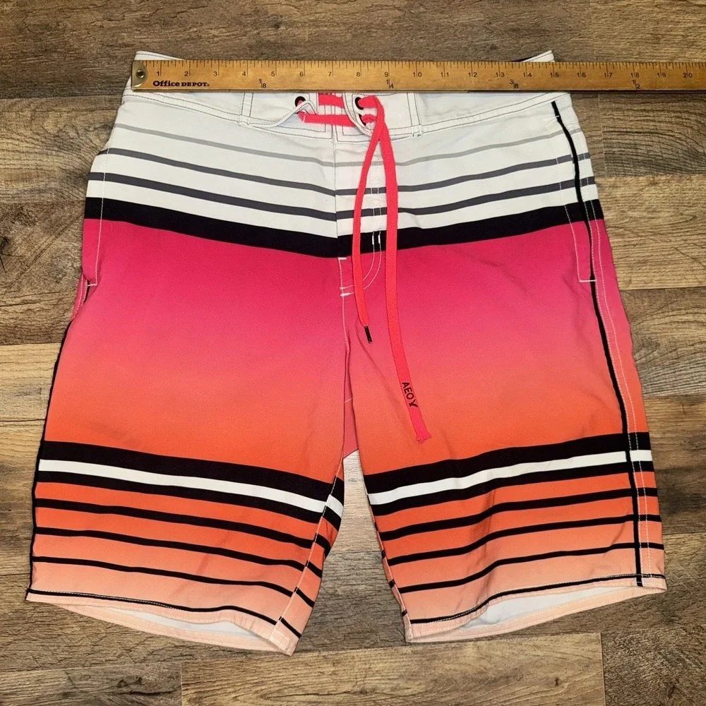 American Eagle‎ Board Shorts Flat Front Striped Sunset Ocean Beach (No Size Tag)